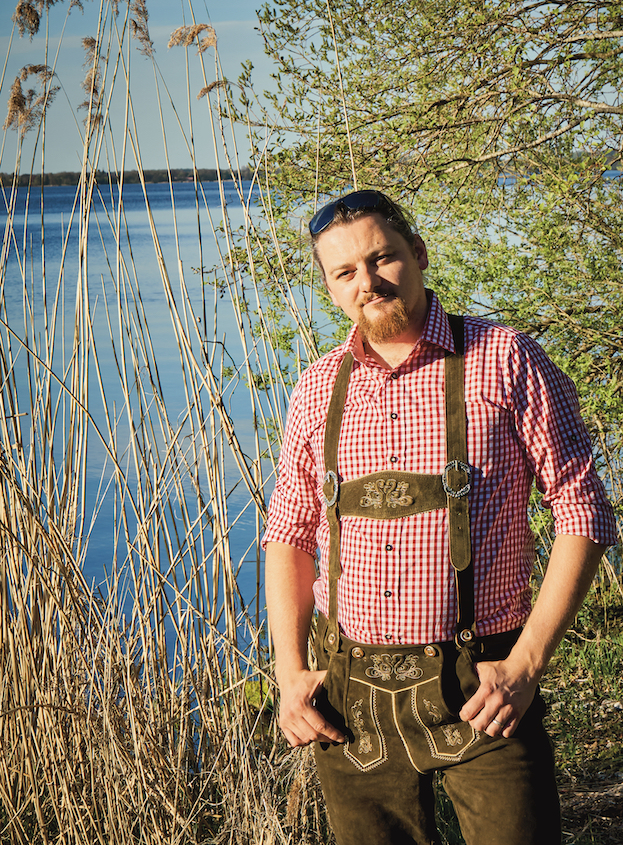 Male Bavarian traditional clothes